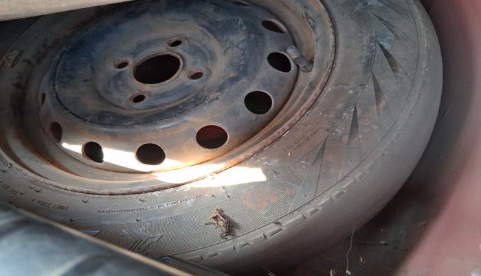 2012 Chevrolet Sail UVA 1.3 LS ABS, Diesel, Manual, 1,17,198 km, tyre