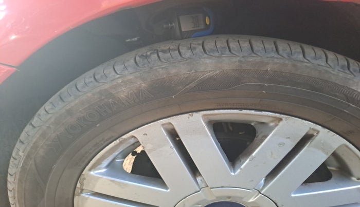 2011 Ford Figo TITANIUM 1.4 DIESEL, Diesel, Manual, 75,129 km, tyre