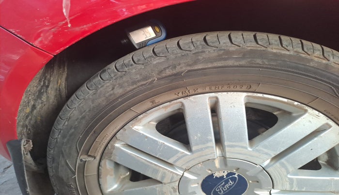 2011 Ford Figo TITANIUM 1.4 DIESEL, Diesel, Manual, 75,129 km, tyre