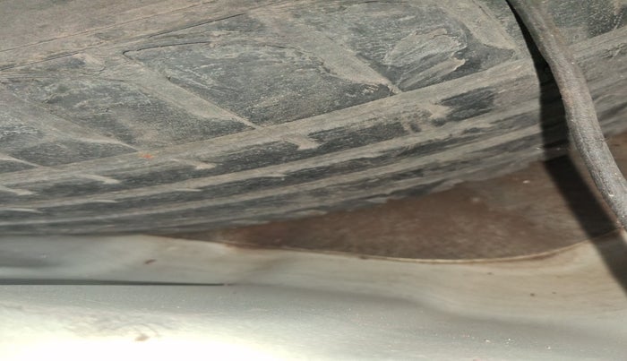 2012 Hyundai New Elantra 1.6 CRDI, Diesel, Manual, 1,09,244 km, tyre