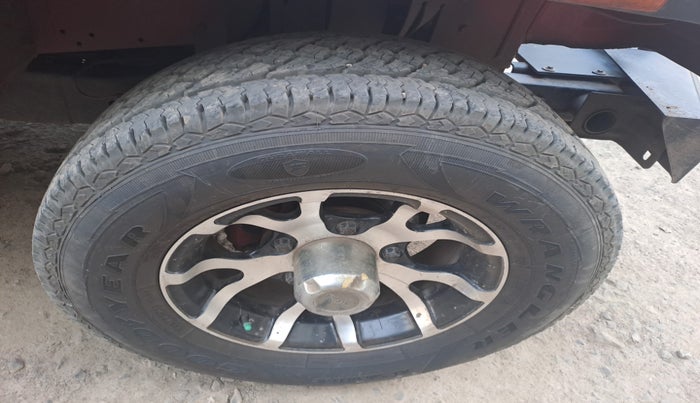 2015 Mahindra Thar CRDE 4X4 AC, Diesel, Manual, 26,739 km, tyre