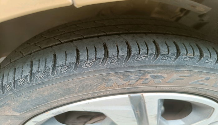 2020 Tata ALTROZ XT PETROL, Petrol, Manual, 44,301 km, tyre