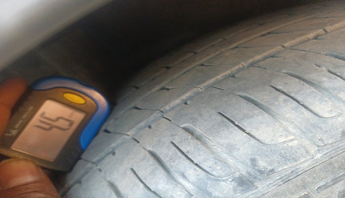 2012 Honda Brio S(O) MT, Petrol, Manual, 1,26,508 km, tyre