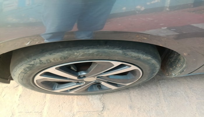 2022 Tata ALTROZ XZ PLUS PETROL, Petrol, Manual, 44,658 km, tyre