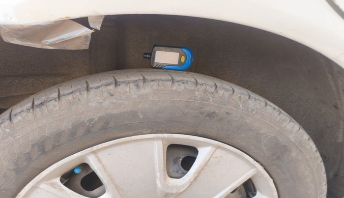 2013 Ford Classic LXI 1.4 DIESEL, Diesel, Manual, 1,59,427 km, tyre