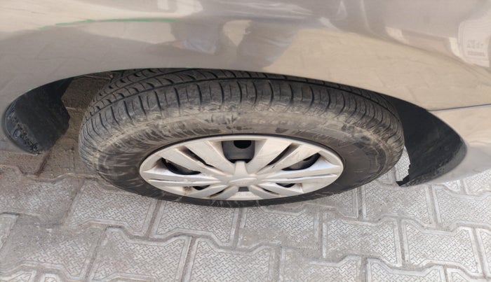 2017 Datsun Go Plus T, Petrol, Manual, 72,478 km, tyre