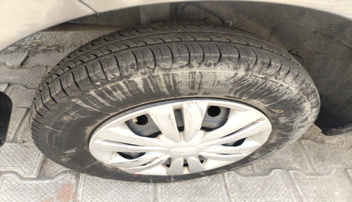 2017 Datsun Go Plus T, Petrol, Manual, 72,478 km, tyre