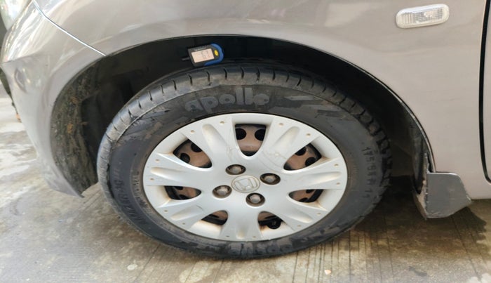 2014 Honda Amaze 1.2L I-VTEC S, Petrol, Manual, 1,30,155 km, tyre