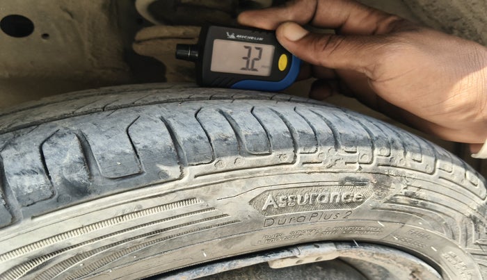 2017 Maruti Wagon R 1.0 VXI, Petrol, Manual, 96,855 km, tyre