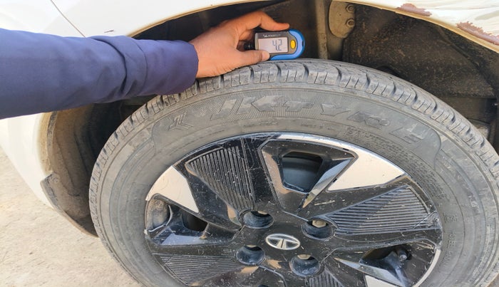 2024 Tata TIAGO EV XZ PLUS LONG RANGE, Electric, Automatic, 75,615 km, tyre