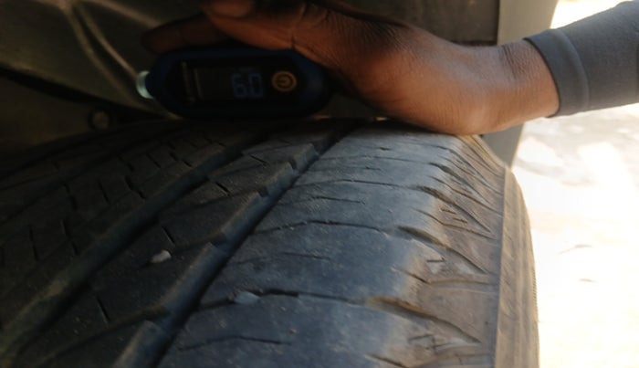 2021 Tata Safari XT PLUS, Diesel, Manual, 25,611 km, tyre