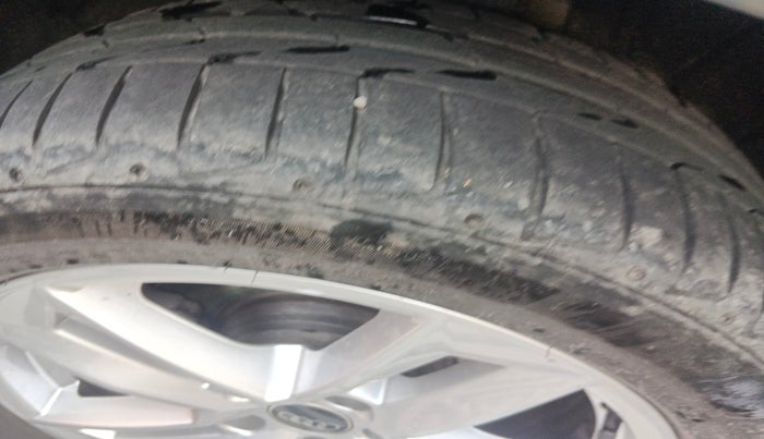 2024 Audi A4 40 TFSI Technology, Petrol, Automatic, 18,050 km, tyre