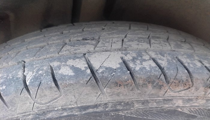 2023 Maruti Grand Vitara ZETA PLUS  HYBRID ECVT, Hybrid, Automatic, 92,185 km, tyre