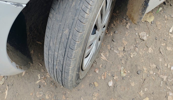 2017 Maruti Dzire VDI AMT, Diesel, Automatic, 75,866 km, tyre