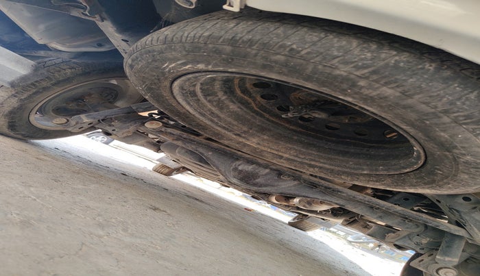 2021 Toyota Innova Crysta 2.4 G 8 STR, Diesel, Manual, 84,104 km, tyre