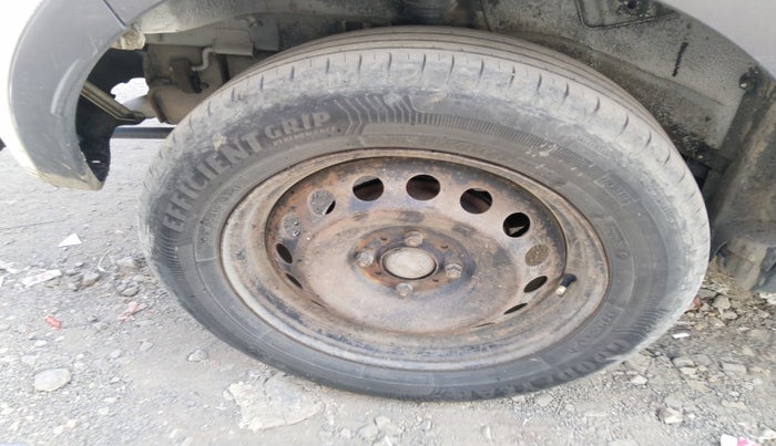 2018 Tata NEXON XT DIESEL, Diesel, Manual, 1,02,628 km, tyre