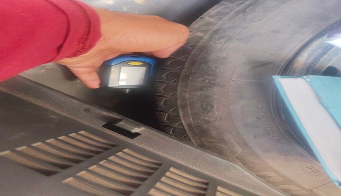 2021 Hyundai GRAND I10 NIOS SPORTZ 1.2 KAPPA VTVT CNG, Petrol, Manual, 1,13,977 km, tyre