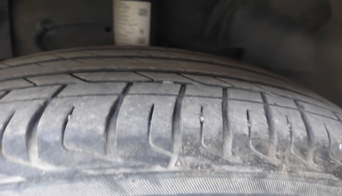 2023 Tata NEXON PURE 1.2 PETROL, Petrol, Manual, 13,112 km, tyre