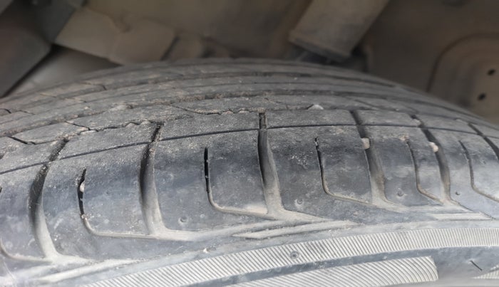 2023 Tata NEXON PURE 1.2 PETROL, Petrol, Manual, 13,112 km, tyre