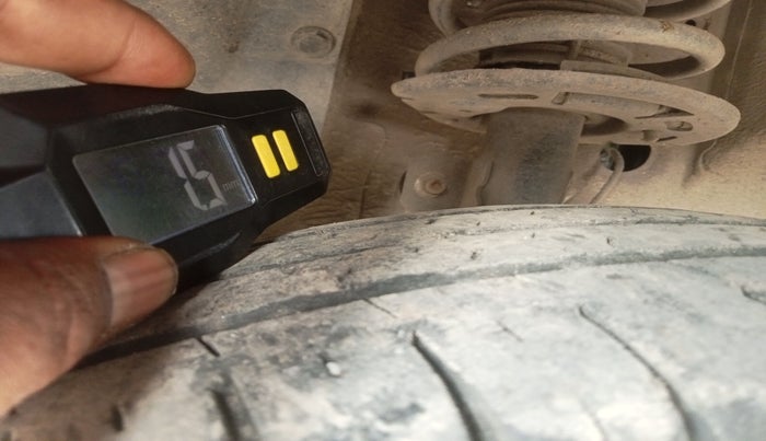 2017 Maruti Dzire VDI, Diesel, Manual, 1,35,141 km, tyre