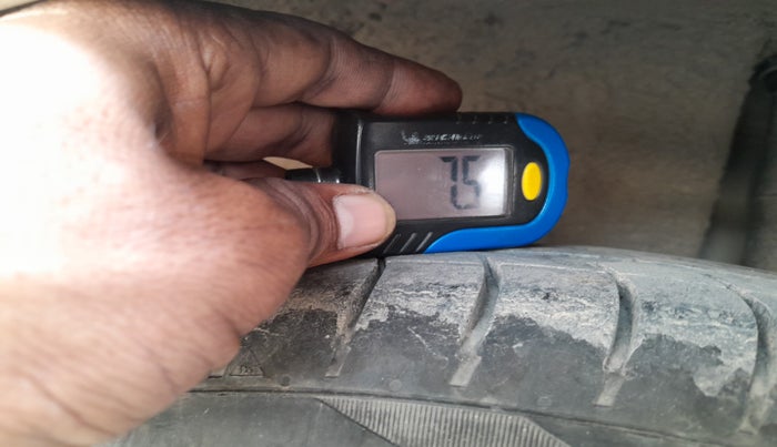 2017 Maruti Ciaz VDI+ SHVS, Diesel, Manual, 84,675 km, tyre