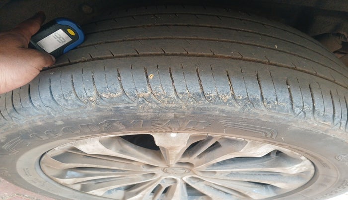 2020 MG GLOSTER SAVVY 6 STR 2.0 TWIN TURBO 4WD, Diesel, Automatic, 43,000 km, tyre