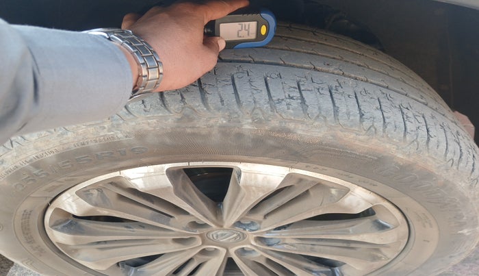 2020 MG GLOSTER SAVVY 6 STR 2.0 TWIN TURBO 4WD, Diesel, Automatic, 43,000 km, tyre