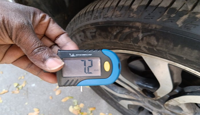 2014 Nissan Terrano XV D THP 110 PS, Diesel, Manual, 1,42,964 km, tyre