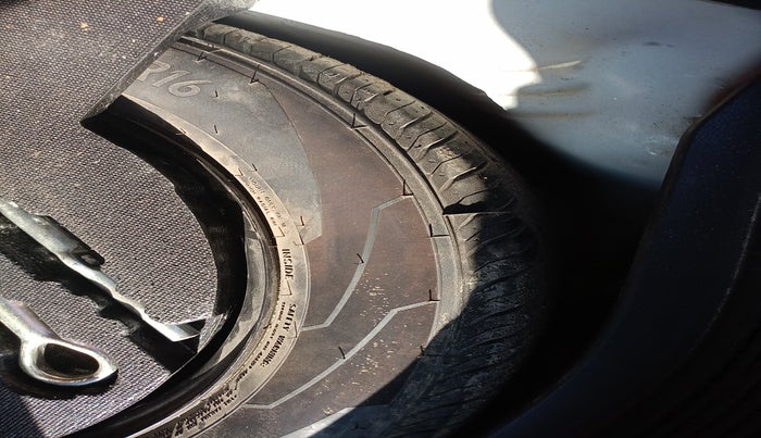 2020 Honda WR-V 1.2L I-VTEC SV MT, Petrol, Manual, 65,944 km, tyre