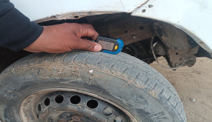 2014 Datsun Go T, Petrol, Manual, 92,160 km, tyre