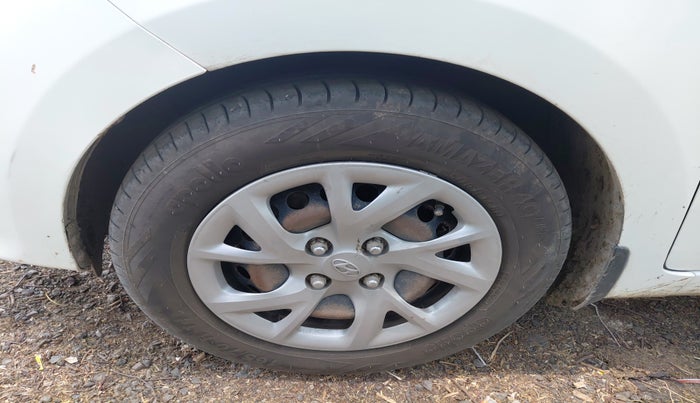 2019 Hyundai Grand i10 MAGNA 1.2 KAPPA VTVT, Petrol, Manual, 1,22,086 km, tyre