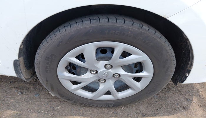 2019 Hyundai Grand i10 MAGNA 1.2 KAPPA VTVT, Petrol, Manual, 1,22,086 km, tyre