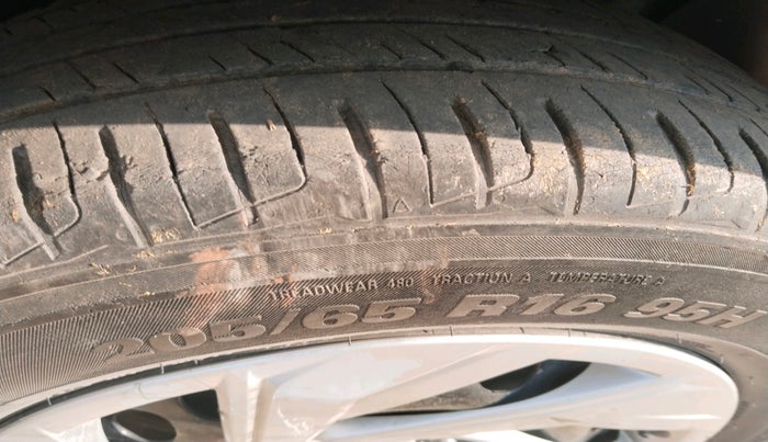 2020 Hyundai Creta EX 1.5 PETROL, Petrol, Manual, 59,111 km, tyre