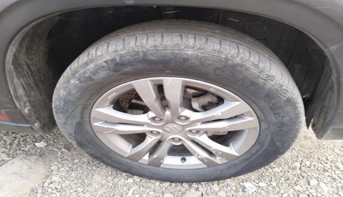 2017 Maruti Vitara Brezza ZDI, Diesel, Manual, 1,10,841 km, tyre