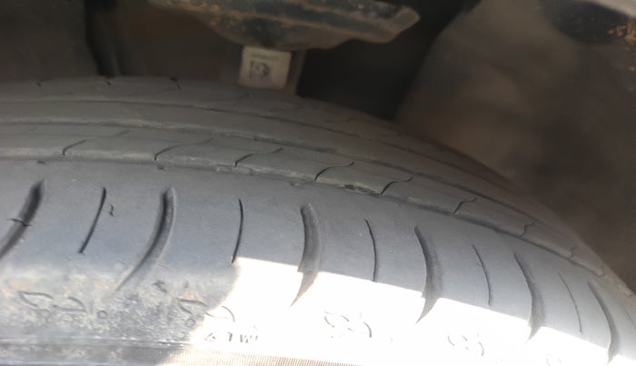 2023 Skoda KUSHAQ AMBITION 1.0L TSI MT, Petrol, Manual, 29,994 km, tyre