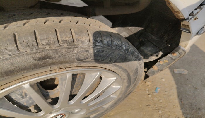 2014 Maruti Alto K10 VXI, Petrol, Manual, 1,07,647 km, tyre