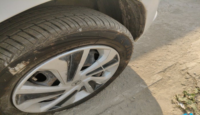 2014 Maruti Alto K10 VXI, Petrol, Manual, 1,07,647 km, tyre