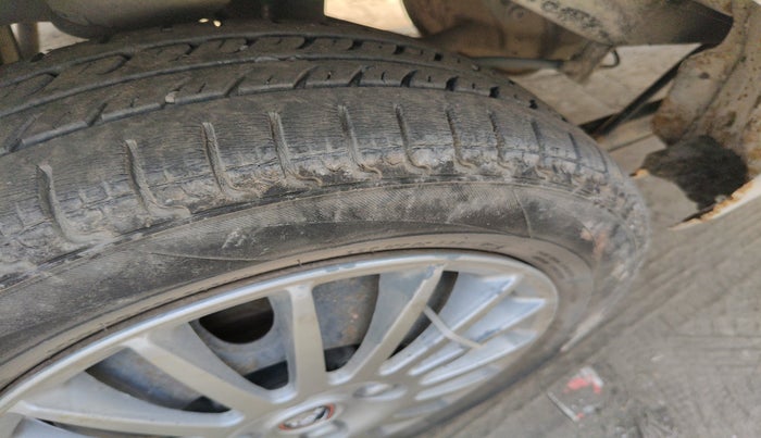 2014 Maruti Alto K10 VXI, Petrol, Manual, 1,07,647 km, tyre