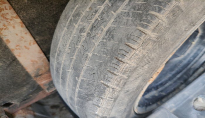 2014 Maruti Alto K10 VXI, Petrol, Manual, 1,07,647 km, tyre