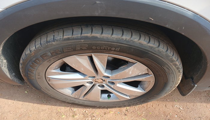 2023 Skoda KUSHAQ AMBITION 1.0L TSI MT, Petrol, Manual, 16,027 km, tyre