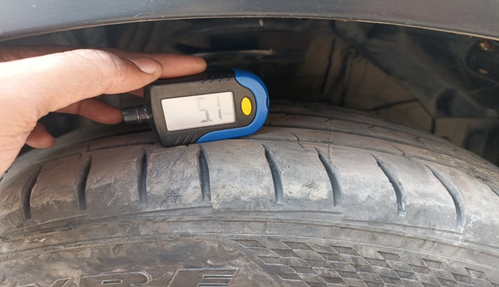 2016 Maruti S Cross ALPHA 1.6, Diesel, Manual, 87,083 km, tyre