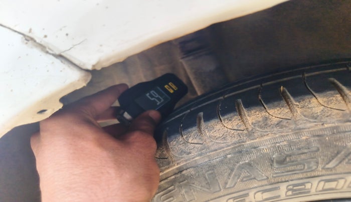 2012 Honda Brio S MT, Petrol, Manual, 60,413 km, tyre