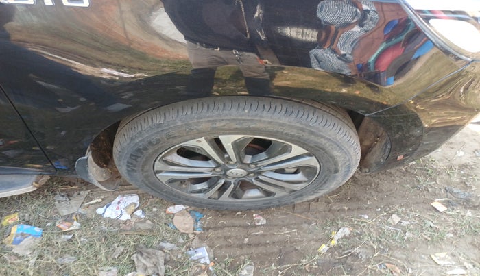 2021 KIA CARNIVAL PREMIUM 2.2 8 STR, Diesel, Automatic, 40,649 km, tyre