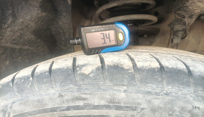 2017 Maruti Vitara Brezza ZDI PLUS DUAL TONE, Diesel, Manual, 88,847 km, tyre