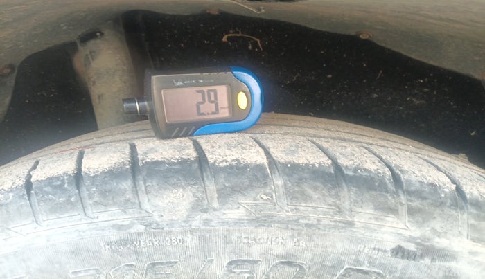 2017 Maruti Vitara Brezza ZDI PLUS DUAL TONE, Diesel, Manual, 88,847 km, tyre