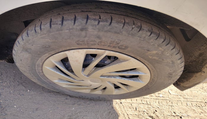 2018 Hyundai NEW SANTRO MAGNA, Petrol, Manual, 1,28,334 km, tyre