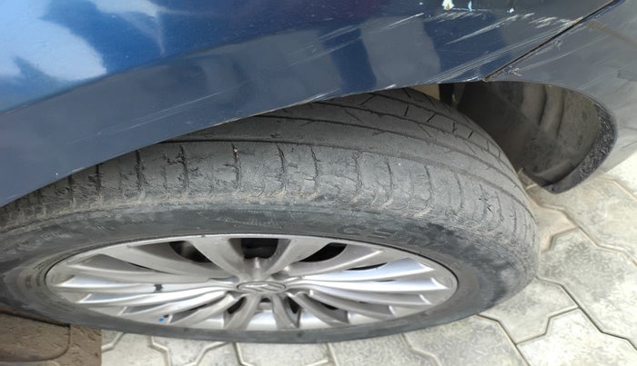 2017 Maruti Ciaz ALPHA DIESEL 1.3, Diesel, Manual, 1,32,526 km, tyre