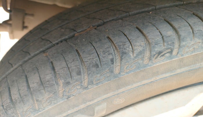 2018 Tata Tiago XT PETROL, Petrol, Manual, 1,73,183 km, tyre