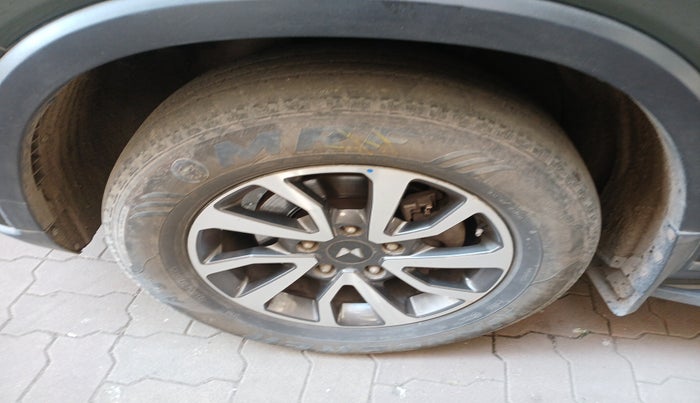 2023 Mahindra SCORPIO-N Z8 L DIESEL AT 4WD 7 STR, Diesel, Automatic, 61,966 km, tyre