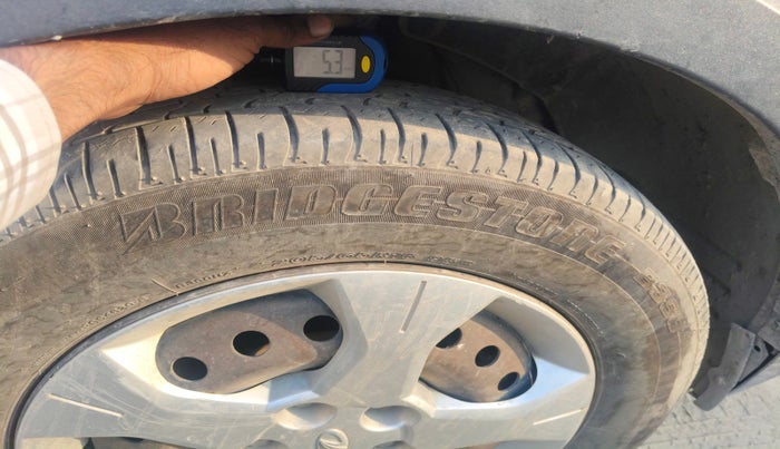 2020 Mahindra XUV300 W6 1.5 Diesel, Diesel, Manual, 2,72,908 km, tyre